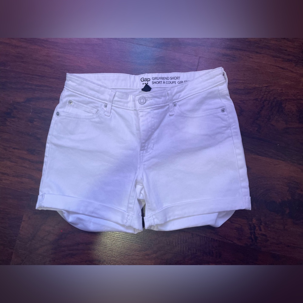 GAP girlfriend shorts